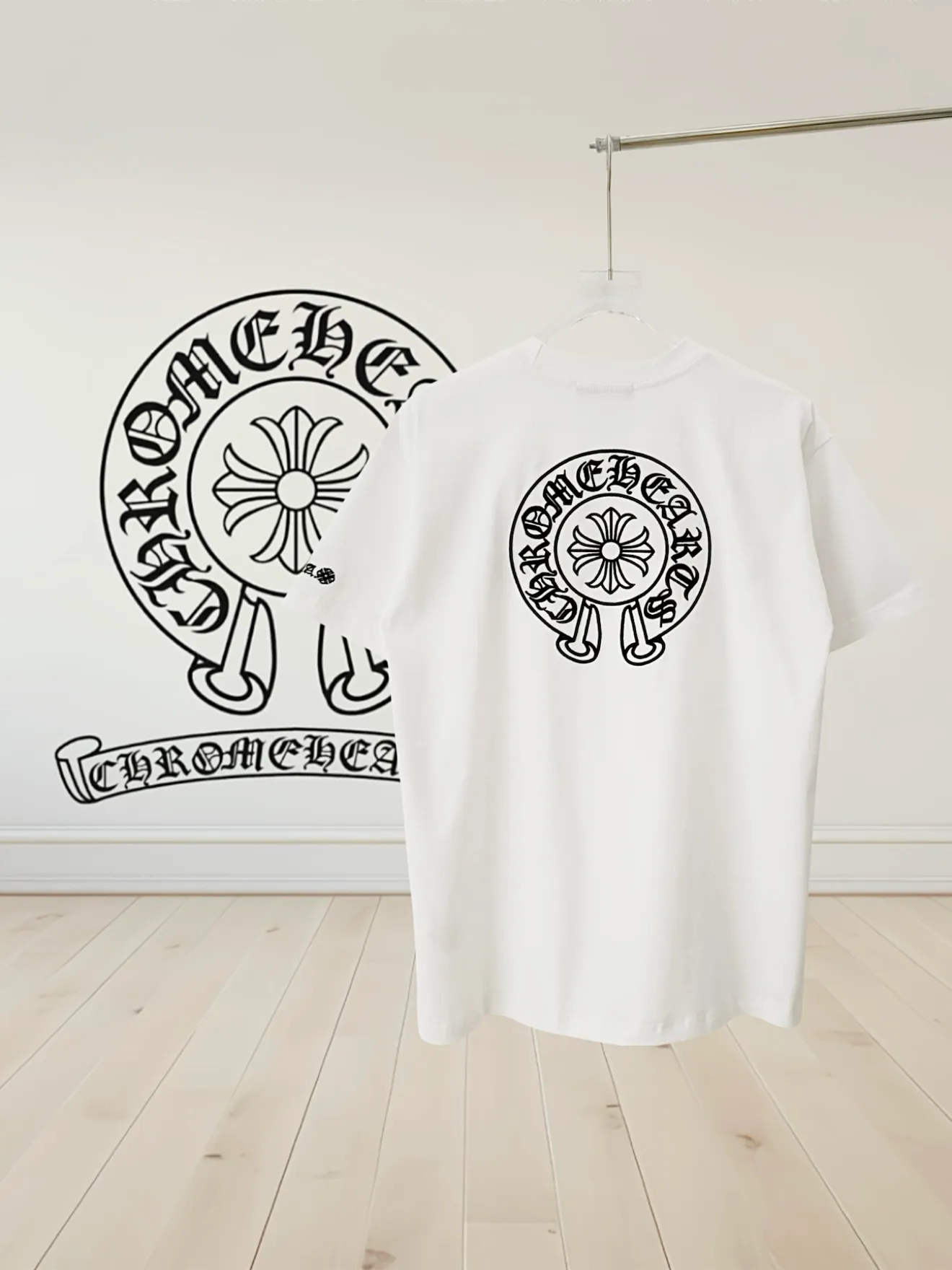 🅿️190 [High quality] Chrome hearts ss25 new first release latest short-sleeved round neck t-shirt, high-end customization, avant-garde and fashionable design! The brand logo is applied to the front and back cuffs using 100,000 needle embroidery techniques. High-end customized 280g fabric. Soft to the touch. Comfortable to wear. Exquisite stitching. Fine workmanship. The upper body effect is incomparably handsome! Same style for men and women, color: white, black size: S to xL